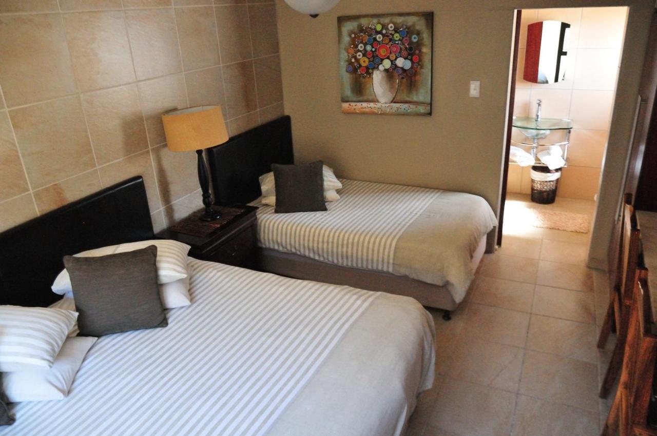 Mi Casa Guest House Uitenhage Экстерьер фото