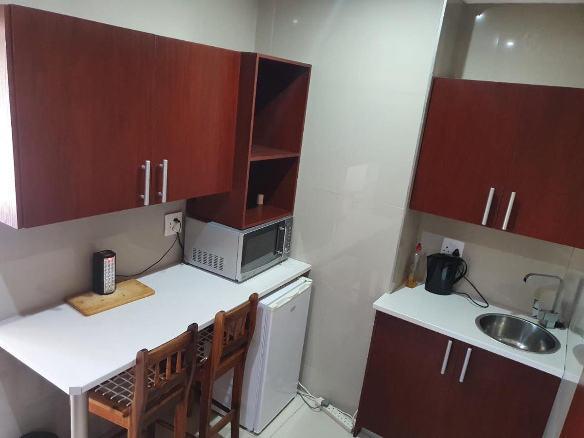 Mi Casa Guest House Uitenhage Экстерьер фото